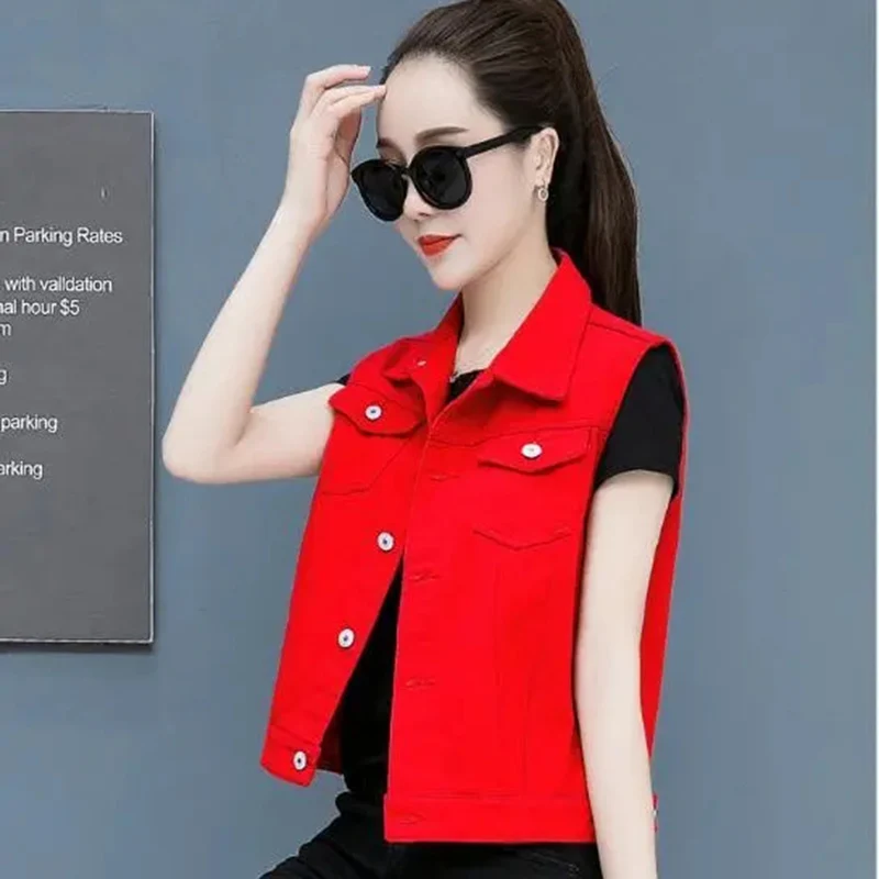 S-6XL Loose Denim Vest For Women Vintage Hole Pocket Sleeveless Jeans Jacket Female Coat Summer Jeans Waistcoat New
S-6XL Loose Denim Vest For Women Vintage Hole Pocket Sleeveless Jeans Jacket Female Coat Summer Jeans Waistcoat New
