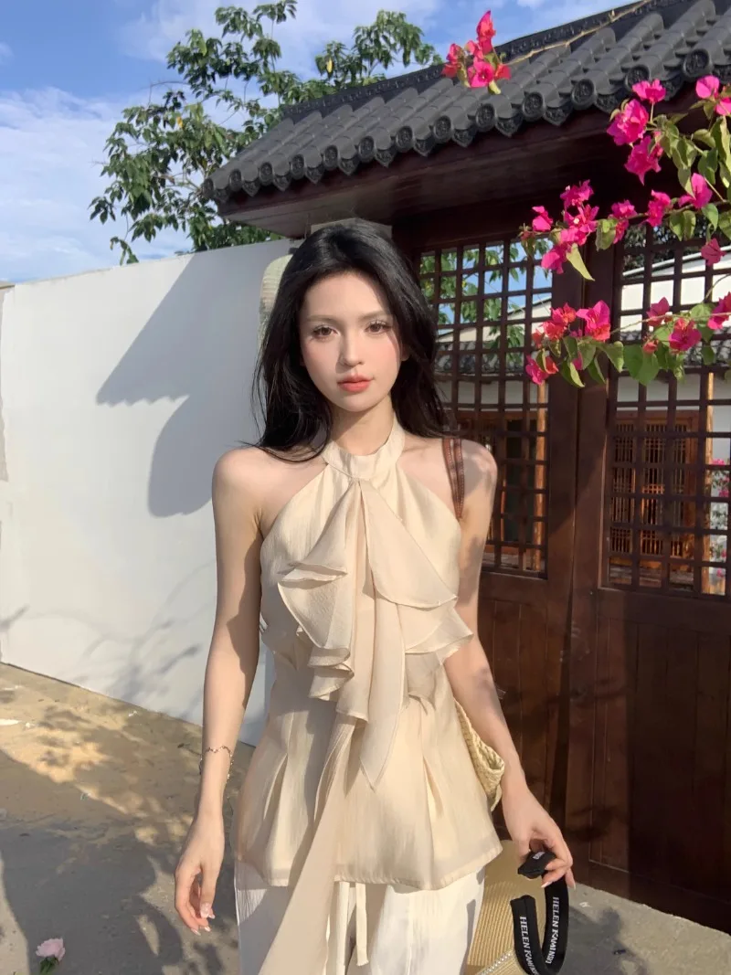 French Sweet Hot Girl Ruffle Sleeveless Halter Neck Shirt Women's Summer Slim Fit Irregular Short Top Fashion Female Clothes
French Sweet Hot Girl Ruffle Sleeveless Halter Neck Shirt Women's Summer Slim Fit Irregular Short Top Fashion Female Clothes