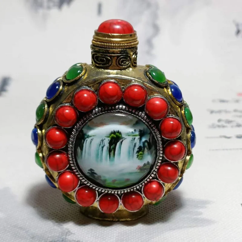 Antique Miscellaneous Ethnic Style Crafts Luminous Nose Pot Copper Tibetan Style Imitation Vintage Old Goods
Antique Miscellaneous Ethnic Style Crafts Luminous Nose Pot Copper Tibetan Style Imitation Vintage Old Goods