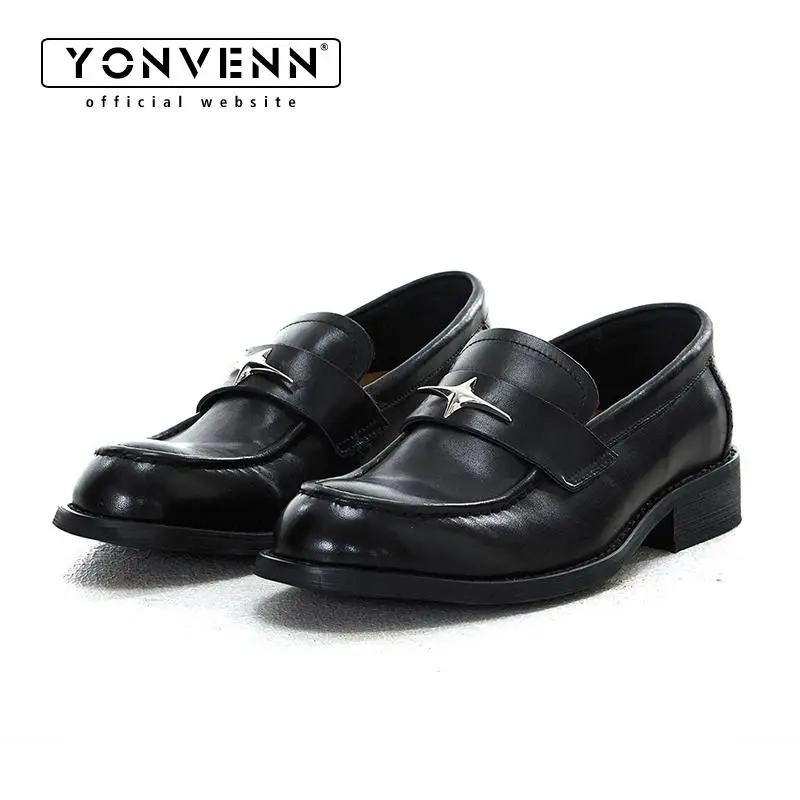 New Star Design Loafers Shoes Men's Head Layer Cowhide Slip in Casual Leather Shoes for Work Commuting Dress Shoes
New Star Design Loafers Shoes Men's Head Layer Cowhide Slip in Casual Leather Shoes for Work Commuting Dress Shoes