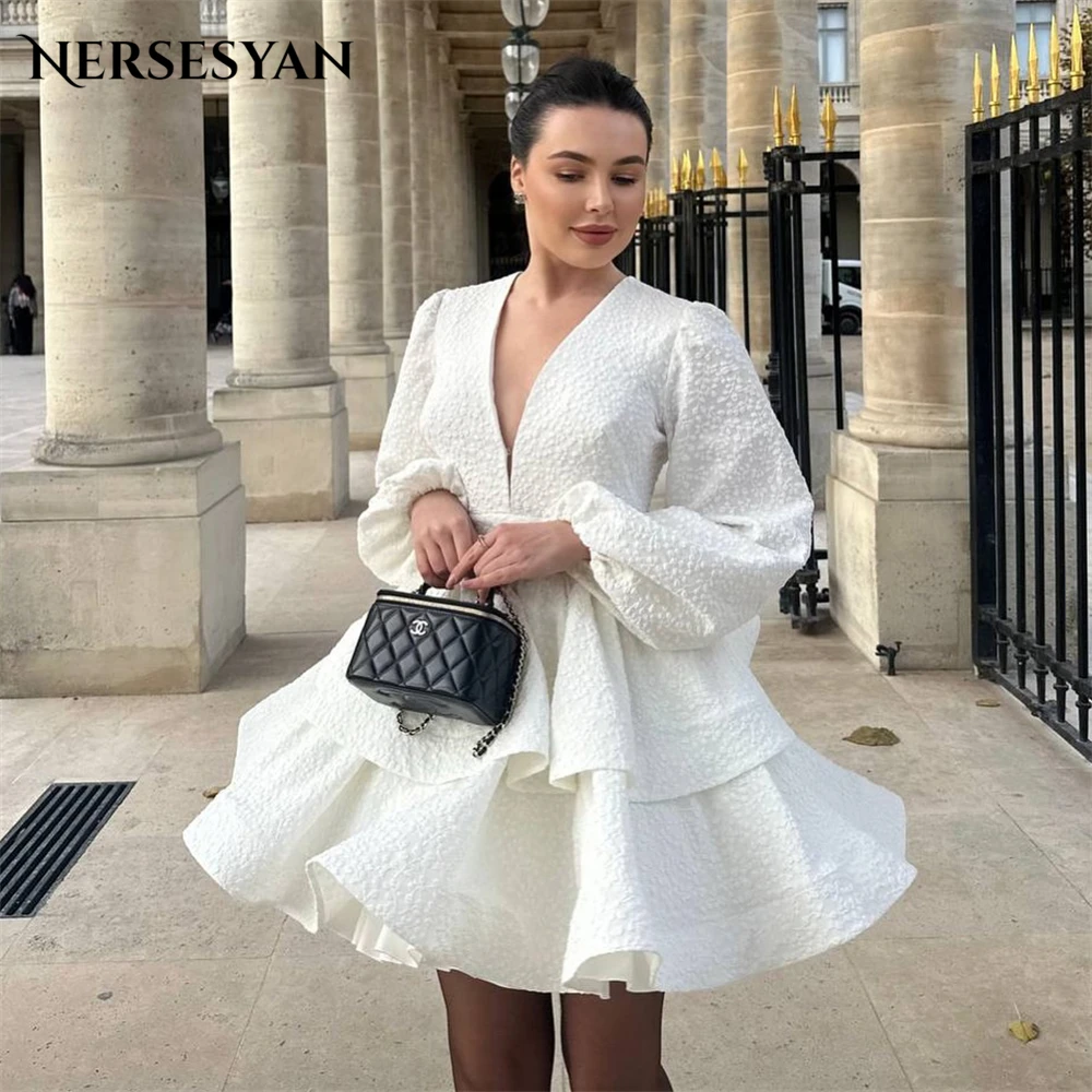 Nersesyan Elegant Lace Wedding Dresses Tiered Ruffles Lantern Sleeves Bride Dress V Neck A Line Mini Prom Gowns 2025 Customized
Nersesyan Elegant Lace Wedding Dresses Tiered Ruffles Lantern Sleeves Bride Dress V Neck A Line Mini Prom Gowns 2025 Customized