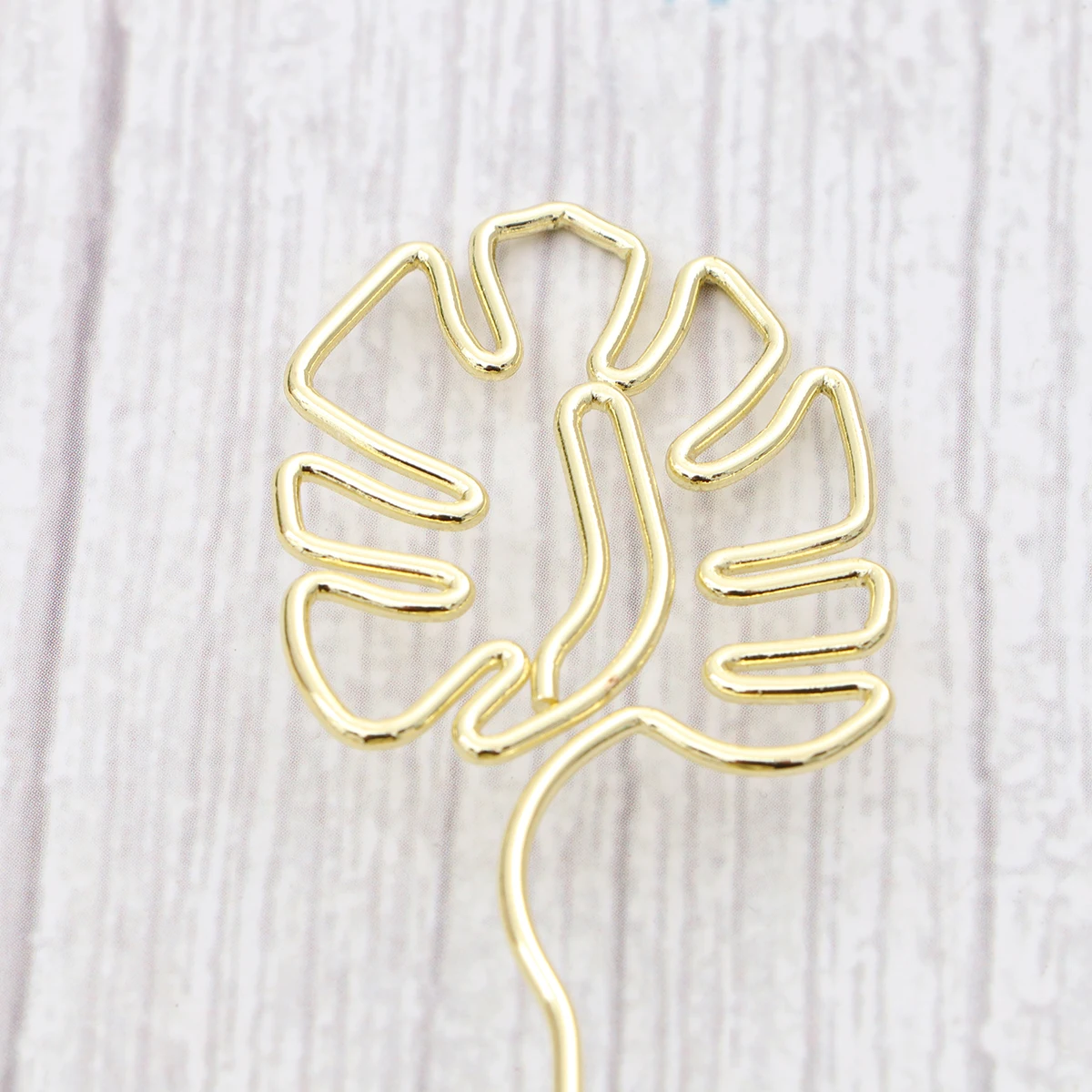 3pcs Card Holder Metal Monstera Shape Tabletop Decoration Wedding Supplies Birthday Party Accessories Reusable Memo Holder
3pcs Card Holder Metal Monstera Shape Tabletop Decoration Wedding Supplies Birthday Party Accessories Reusable Memo Holder