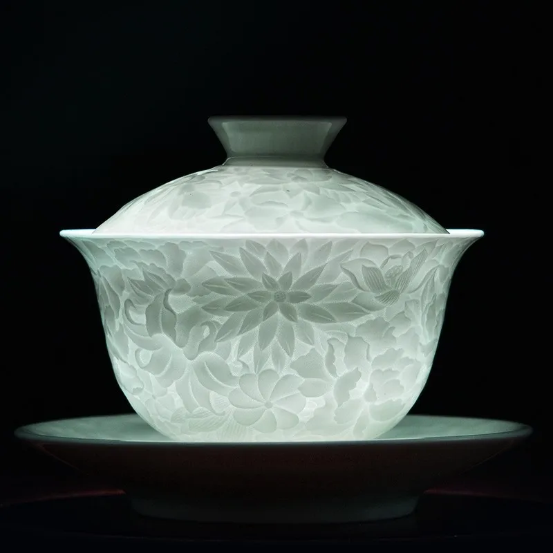 HYS Shadow Blue and White Porcelain Sancai Gaiwan Kung Fu Tea Set Fugui Wanhua Chinese Household Ceramic Tea Set
HYS Shadow Blue and White Porcelain Sancai Gaiwan Kung Fu Tea Set Fugui Wanhua Chinese Household Ceramic Tea Set
