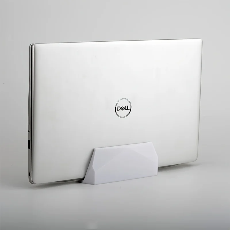 Тонкая минималистичная подставка для ноутбука, совместимая с MacBook Pro и ноутбуками толщиной 16–17 мм.
Тонкая минималистичная подставка для ноутбука, совместимая с MacBook Pro и ноутбуками толщиной 16–17 мм.