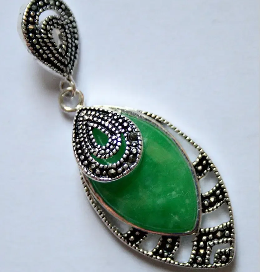 Lady's 925 Solid Sterling Silver 30*20mm Natural Green jade Marcasite Pendant gem
Lady's 925 Solid Sterling Silver 30*20mm Natural Green jade Marcasite Pendant gem