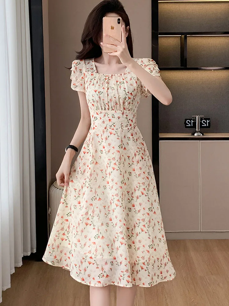 Flowers Chiffon Midi Dress 2025 New Summer Sweet Women's Vintage Elegant Square Collar Short Sleeve Casual Slim A-Line Dress
Flowers Chiffon Midi Dress 2025 New Summer Sweet Women's Vintage Elegant Square Collar Short Sleeve Casual Slim A-Line Dress