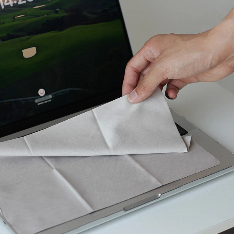 Cleaning Cloth Laptop Keyboard Dust Cover Cloth for 13-16 In Notebook Computer Screen Wipe Dust Remover Microfiber Cleaning Rag
Cleaning Cloth Laptop Keyboard Dust Cover Cloth for 13-16 In Notebook Computer Screen Wipe Dust Remover Microfiber Cleaning Rag