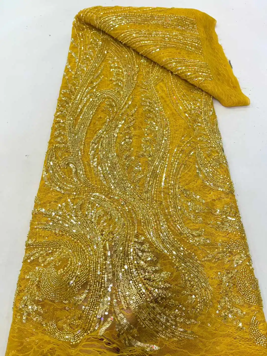 Luxurious African Groom Lace Gold Color Fabric High Quality 2025 Embroidery French Sequins Tulle Lace Nigerian Wedding Dresses
Luxurious African Groom Lace Gold Color Fabric High Quality 2025 Embroidery French Sequins Tulle Lace Nigerian Wedding Dresses