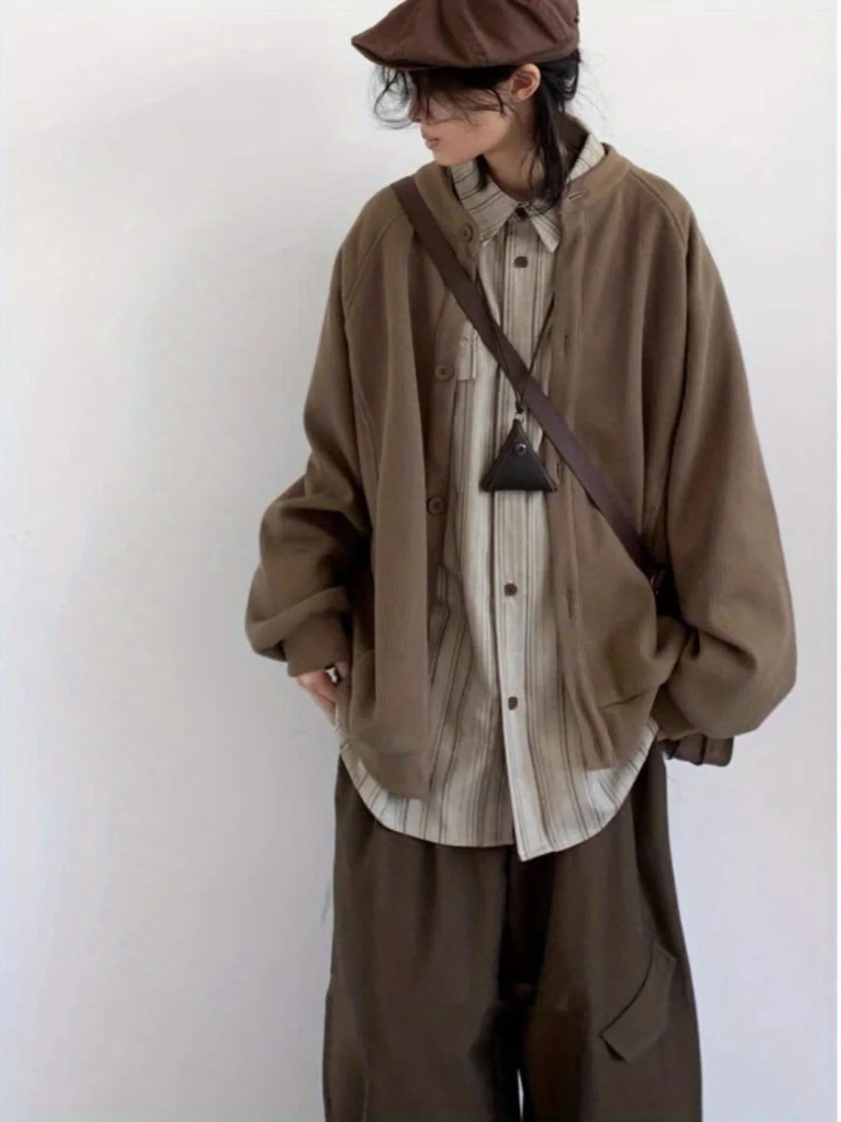 Ретро-кардиган свободного кроя однотонного цвета, весенне-осенняя модная молодежная повседневная верхняя одежда
Ретро-кардиган свободного кроя однотонного цвета, весенне-осенняя модная молодежная повседневная верхняя одежда