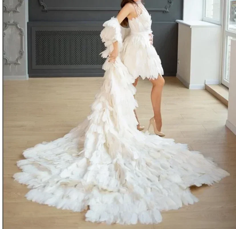 White black party drag queen Feather cloak, Cape , Wedding Bridal Long Train cloak Photoshoot cloak custom color
White black party drag queen Feather cloak, Cape , Wedding Bridal Long Train cloak Photoshoot cloak custom color
