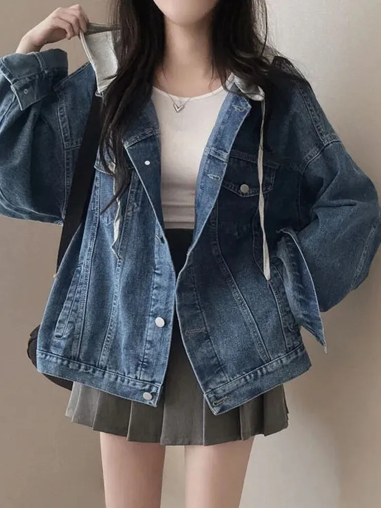 Съемная цветная джинсовая куртка с капюшоном для женщин, свободного кроя, стройнящая, универсальная, имитация двухслойности, модная, повседневная, с длинными рукавами
Съемная цветная джинсовая куртка с капюшоном для женщин, свободного кроя, стройнящая, универсальная, имитация двухслойности, модная, повседневная, с длинными рукавами