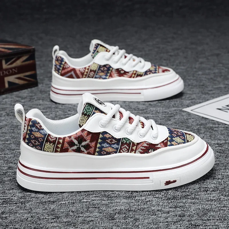 Спортивная мужская повседневная обувь, новые уличные высококачественные модные удобные дышащие роскошные мужские туфли на толстой подошве
Спортивная мужская повседневная обувь, новые уличные высококачественные модные удобные дышащие роскошные мужские туфли на толстой подошве