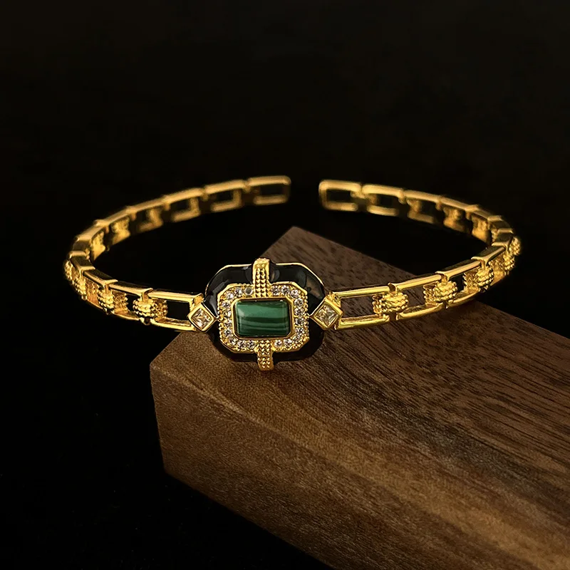 2023 New Original Design Black Haoshi Bracelet for Women French Vintage Fashion Charm Bracelet Jewelry Accessories Gift
2023 New Original Design Black Haoshi Bracelet for Women French Vintage Fashion Charm Bracelet Jewelry Accessories Gift