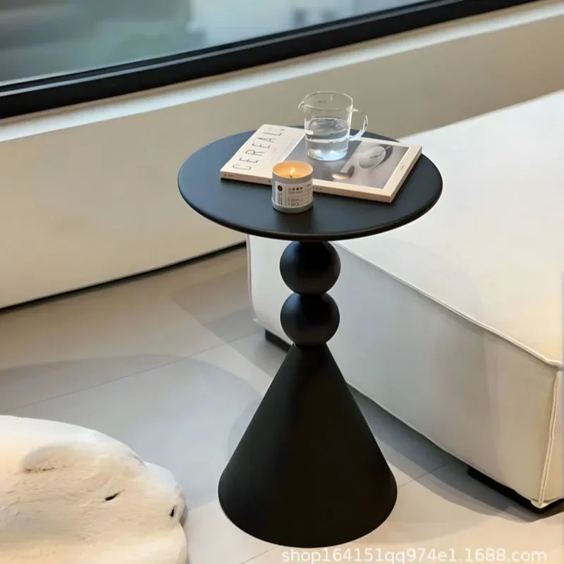 Light Luxury Creative Sofa Wrought Iron Living Room Edge Cabinet, Simple Movable Small Coffee Table, Painted Bedside Table
Light Luxury Creative Sofa Wrought Iron Living Room Edge Cabinet, Simple Movable Small Coffee Table, Painted Bedside Table
