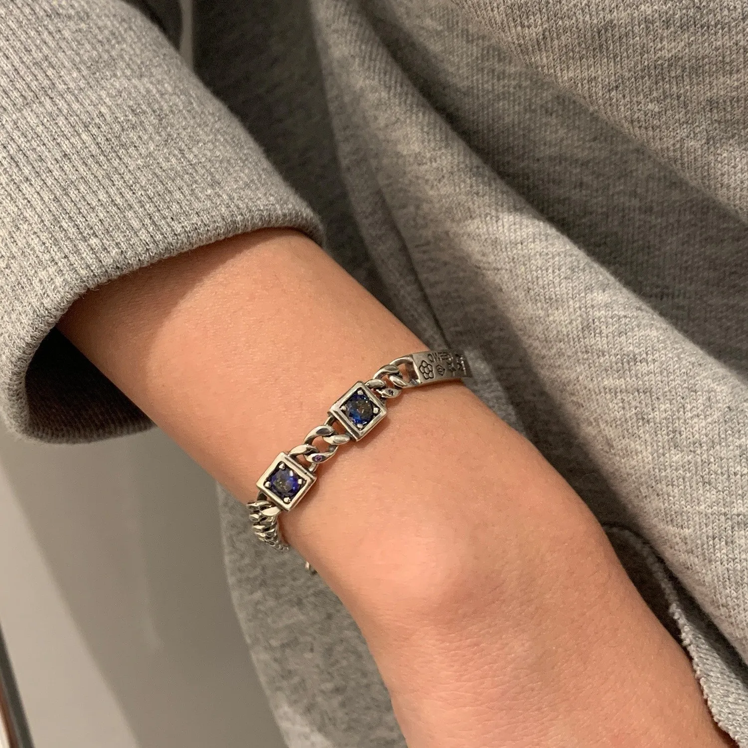 925 Sterling Silver Retro Chain Zircon Colored Stone Bracelet for Women Men Vintage Party Handmade Hasp Bracelet Birthday Gift
925 Sterling Silver Retro Chain Zircon Colored Stone Bracelet for Women Men Vintage Party Handmade Hasp Bracelet Birthday Gift