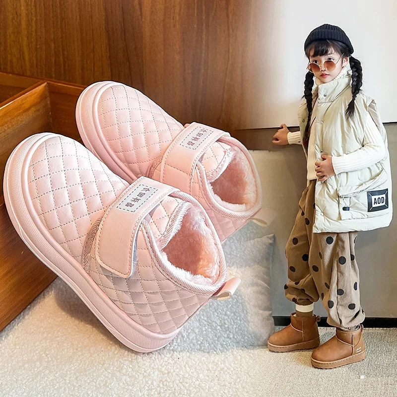 2025 Winter Baby First Walkers Shoes Warm Faux Fur Lined Snow Boots for Toddlers Boys Girls Non-Slip Waterproof Short Boots
2025 Winter Baby First Walkers Shoes Warm Faux Fur Lined Snow Boots for Toddlers Boys Girls Non-Slip Waterproof Short Boots