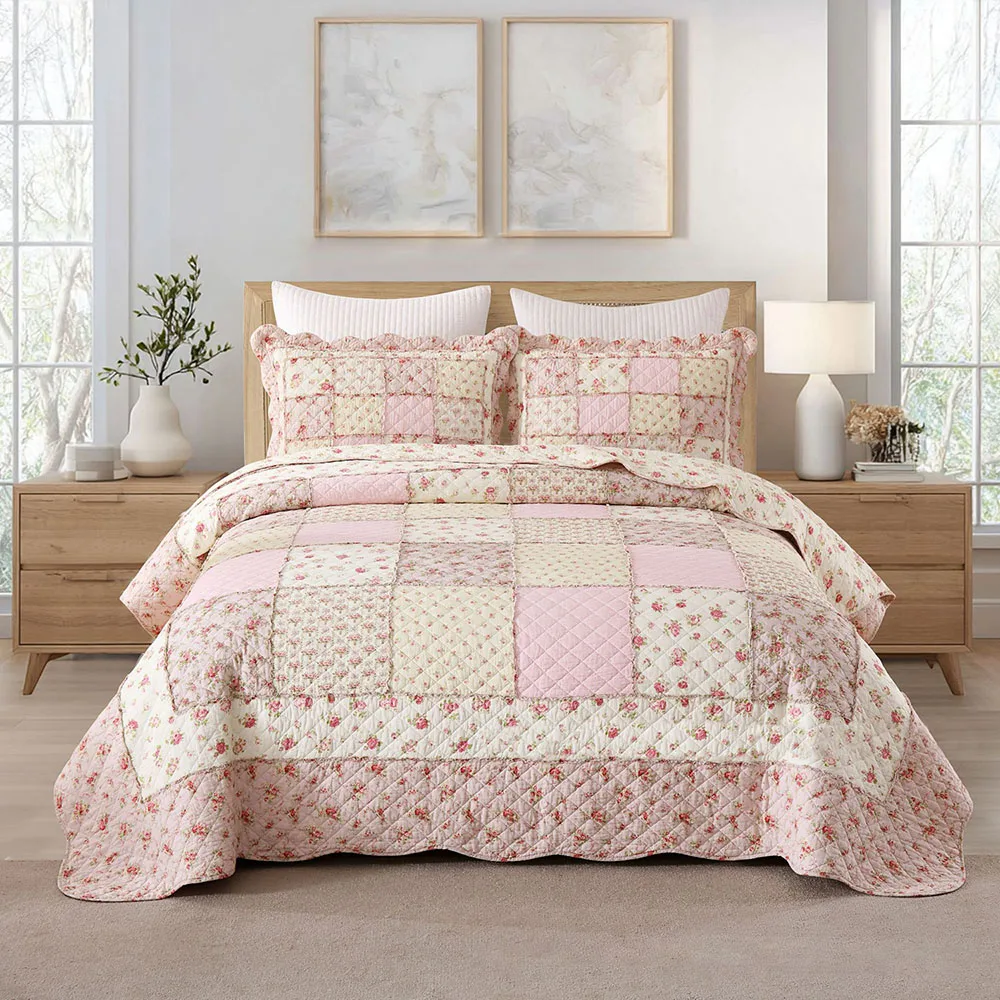 Pink Floral Cotton Quilt Set 3PCS King/Queen Size Patchwork Bedspread All-Season Comforter Blanket for Bed
Pink Floral Cotton Quilt Set 3PCS King/Queen Size Patchwork Bedspread All-Season Comforter Blanket for Bed