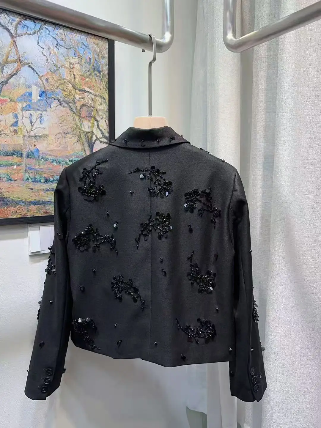 Новые Heavy Industries! Гвоздь из бисера, гвоздь, блестки, вышивка, цветочный узор, нагрудный лацкан, короткий пиджак, женская одежда
Новые Heavy Industries! Гвоздь из бисера, гвоздь, блестки, вышивка, цветочный узор, нагрудный лацкан, короткий пиджак, женская одежда