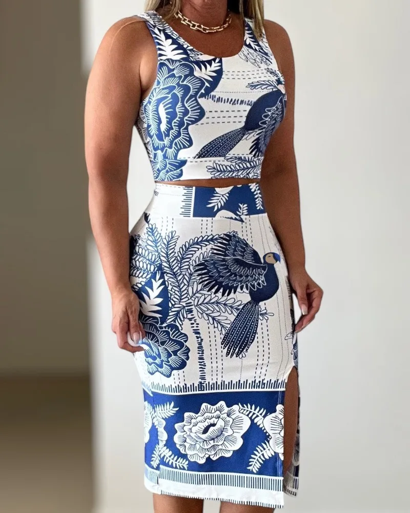 Summer Women 2 Pieces Vacation Outfit Fashion Floral Print Round Neck Sleeveless Tank and Casual Slit Slim Fit Skirt Set
Summer Women 2 Pieces Vacation Outfit Fashion Floral Print Round Neck Sleeveless Tank and Casual Slit Slim Fit Skirt Set
