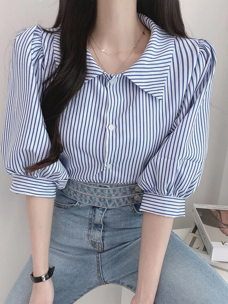 Retro Striped Loose Fit Five-Quarter Sleeve Shirt for Women Chic Versatile Design Spring Autumn Winter Casual Wear
Retro Striped Loose Fit Five-Quarter Sleeve Shirt for Women Chic Versatile Design Spring Autumn Winter Casual Wear