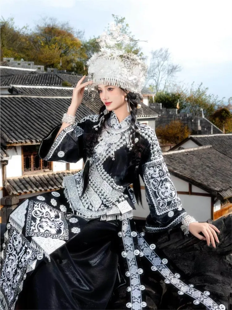 Ethnic costume dance art travel photography performance style portrait black suit
Ethnic costume dance art travel photography performance style portrait black suit