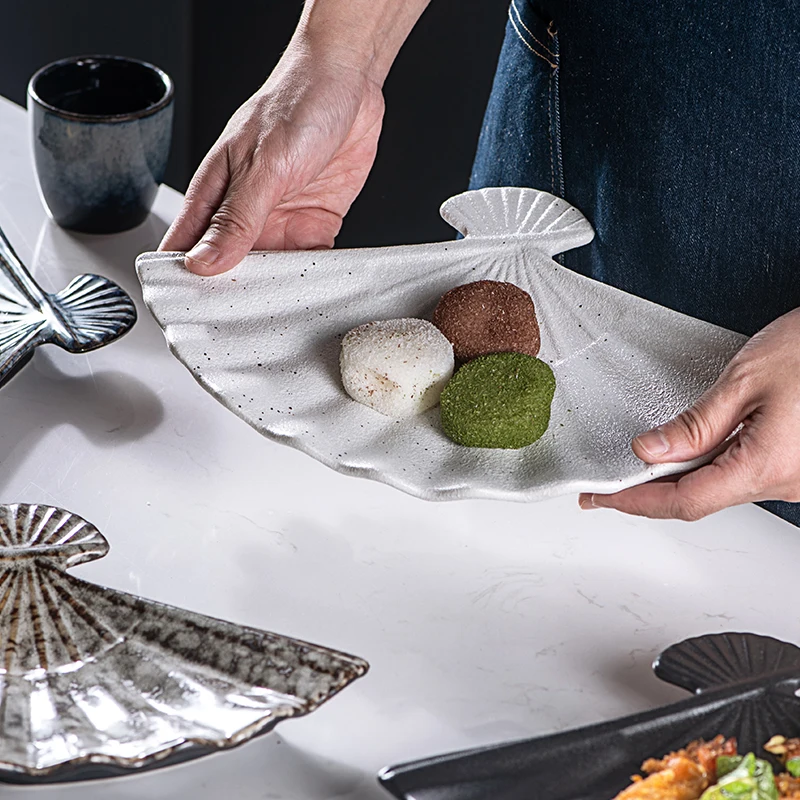 Japanese Sushi Fan-shaped Meal Plate Creative Irregular Household Personalized Snacks Dessert Plate Tableware
Japanese Sushi Fan-shaped Meal Plate Creative Irregular Household Personalized Snacks Dessert Plate Tableware