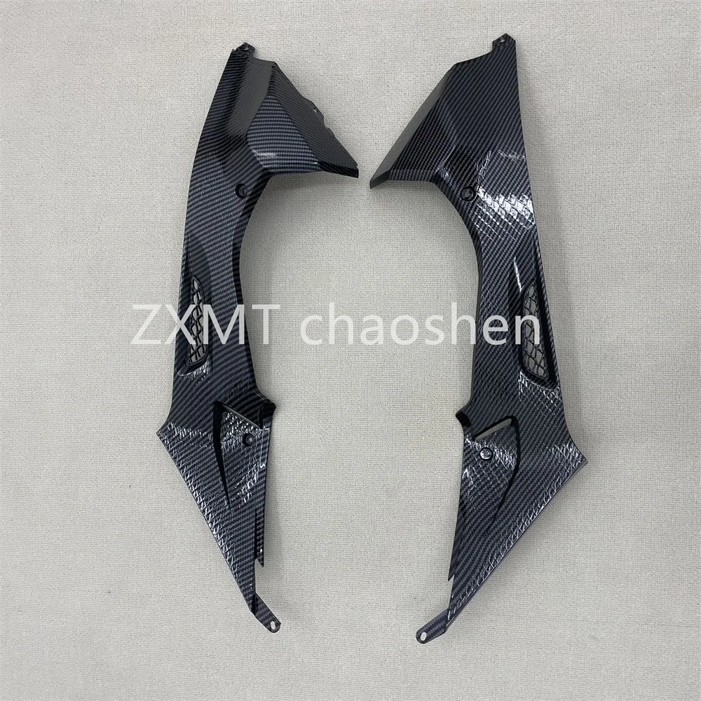 ABS motorcycle fairing is suitable for S1000RR fuel tank patterned small plate 2009,2010,2011,2012,2013,2014 carbon fiber paint
ABS motorcycle fairing is suitable for S1000RR fuel tank patterned small plate 2009,2010,2011,2012,2013,2014 carbon fiber paint