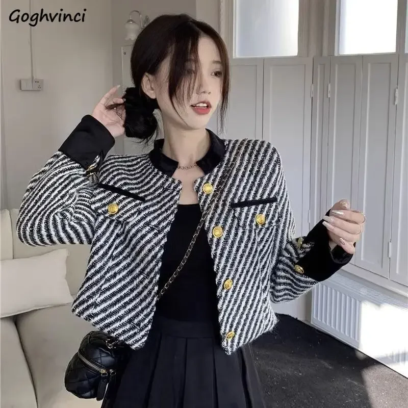 Куртки женские укороченные повседневные с воротником-стойкой элегантные полосатые осенние стильные универсальные уличные туфли женская одежда модный шик 
Куртки женские укороченные повседневные с воротником-стойкой элегантные полосатые осенние стильные универсальные уличные туфли женская одежда модный шик