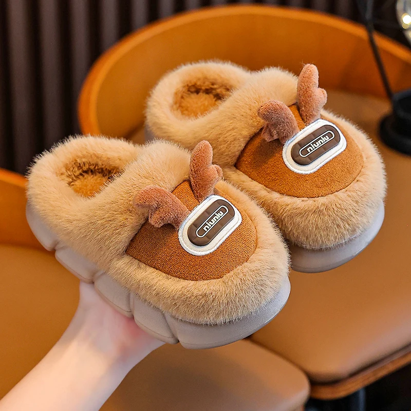 Children's Slippers Plush Cartoon Deer Antlers Warm Indoor Home Kids' Slippers
Children's Slippers Plush Cartoon Deer Antlers Warm Indoor Home Kids' Slippers