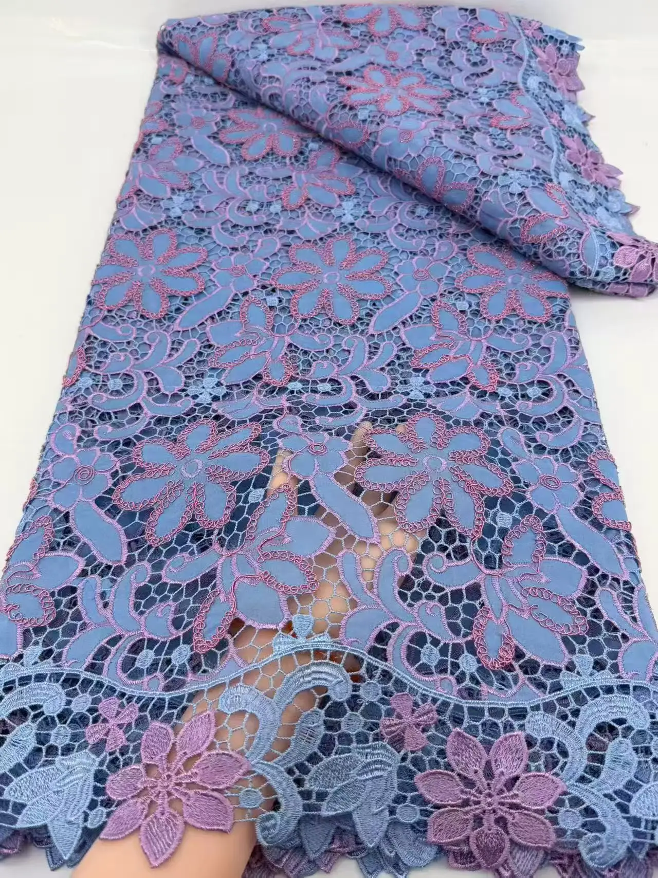Luxury Nigerian High-Quality Tulle Lace Fabric for Sewing Wedding Party Dress Chiffon Guipure Embroidery Cotton Dress 5Yard
Luxury Nigerian High-Quality Tulle Lace Fabric for Sewing Wedding Party Dress Chiffon Guipure Embroidery Cotton Dress 5Yard
