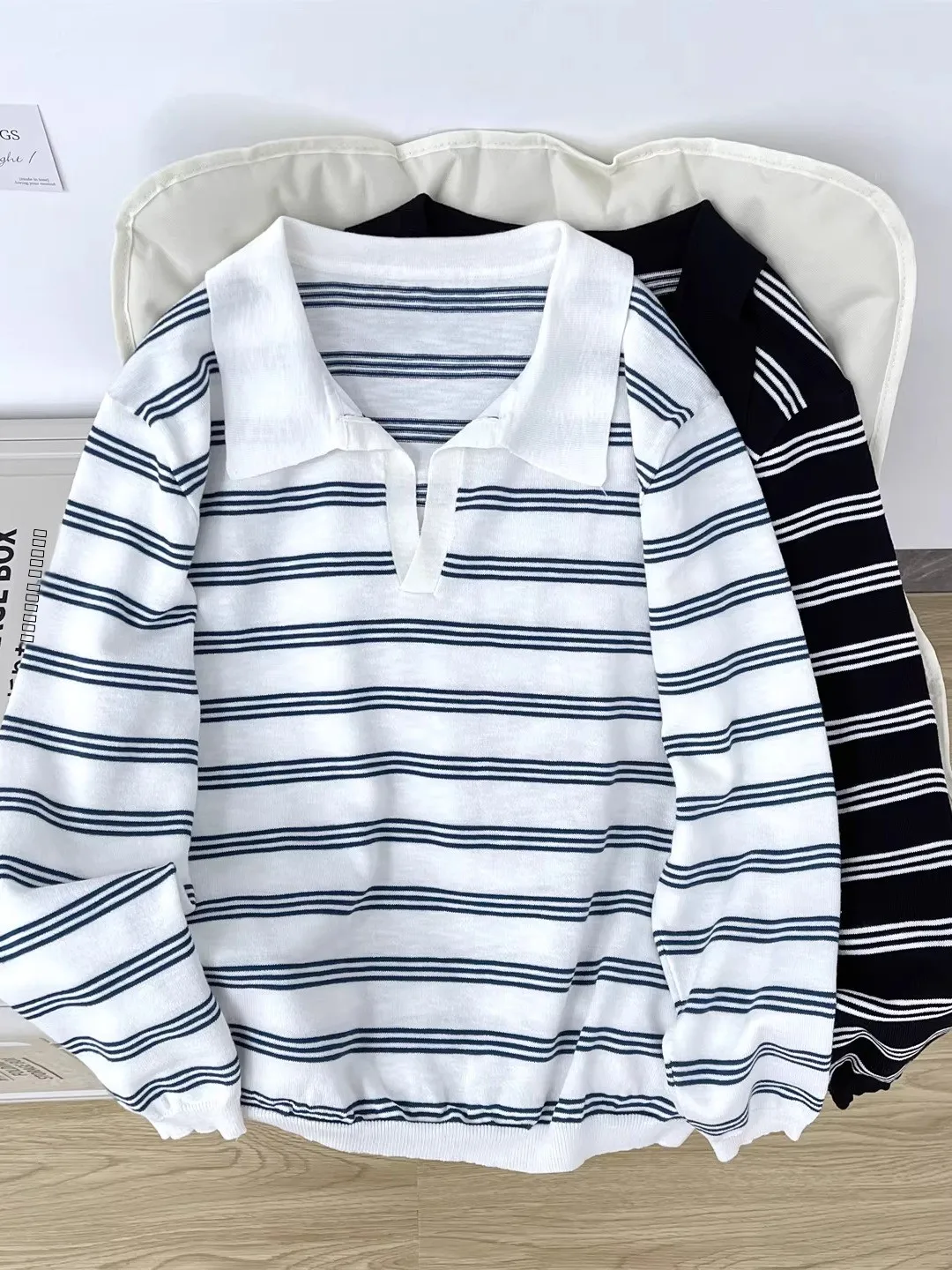 Мужской вязаный свитер в американском стиле с полосками, свободный крой, длинный рукав, винтажный трикотаж, повседневный, комфортный
Мужской вязаный свитер в американском стиле с полосками, свободный крой, длинный рукав, винтажный трикотаж, повседневный, комфортный