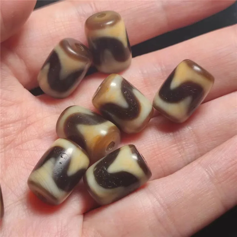 1pcs/lot Natural Tiger Tooth Pattern Agate Dzi Upscale Yellow Teeth 10x14mm Small Barrel Beads Weathering Lines Accessories Diy
1pcs/lot Natural Tiger Tooth Pattern Agate Dzi Upscale Yellow Teeth 10x14mm Small Barrel Beads Weathering Lines Accessories Diy