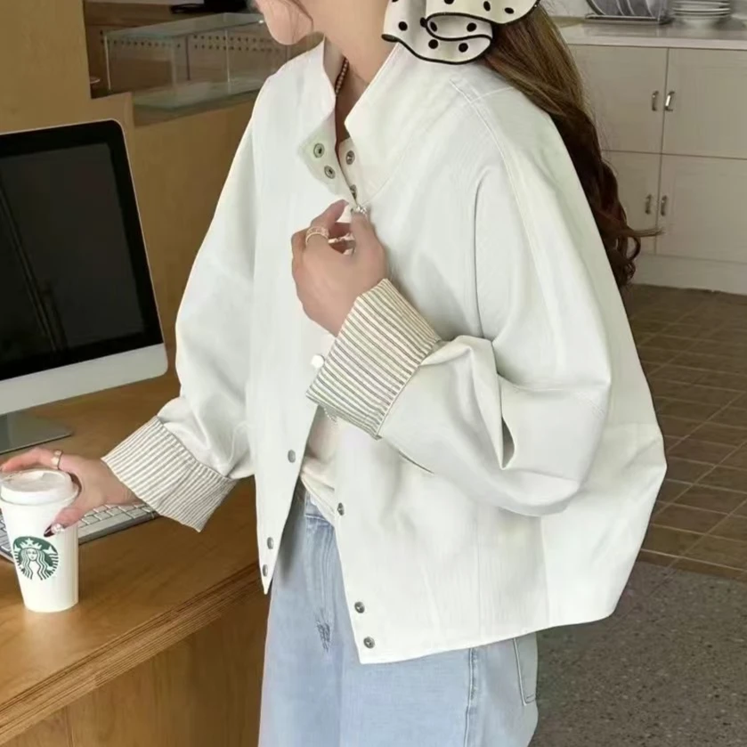 2026 Spring/Summer New Women's Stand Up Collar Jacket Loose Commuter Short Wind Jacket
2026 Spring/Summer New Women's Stand Up Collar Jacket Loose Commuter Short Wind Jacket