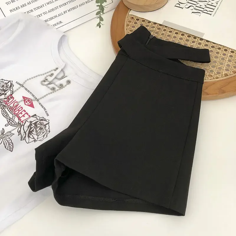 Шорты женские с вырезом в виде черного цвета с высокой талией на молнии крутая уличная одежда сексуальный темперамент OL мода Ulzzang летние новые узкие повседневные шорты
Шорты женские с вырезом в виде черного цвета с высокой талией на молнии крутая уличная одежда сексуальный темперамент OL мода Ulzzang летние новые узкие повседневные шорты