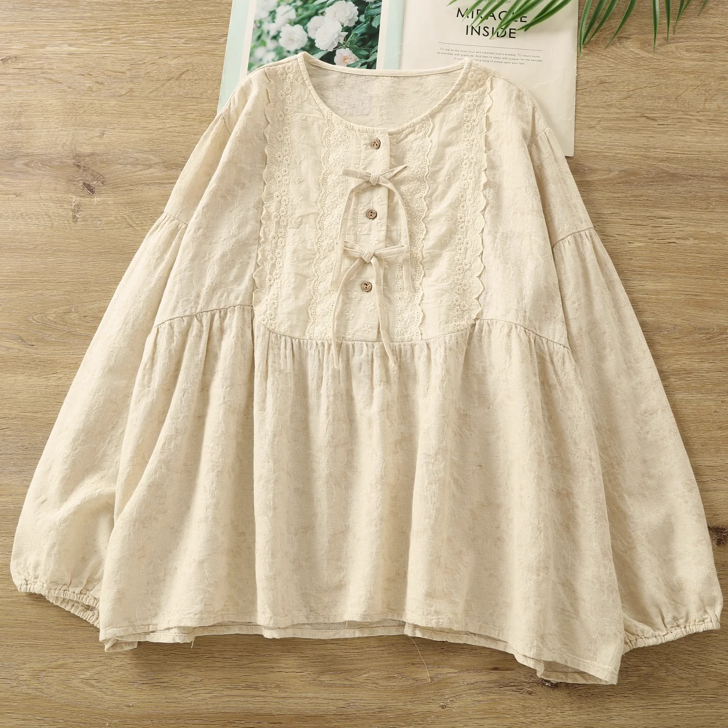 Bust 116cm women 100% cotton beige white yellow lace patchwork shirts and blouses autumn clothing woman lace-up tops
Bust 116cm women 100% cotton beige white yellow lace patchwork shirts and blouses autumn clothing woman lace-up tops