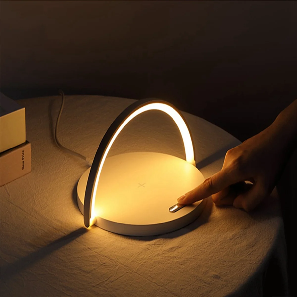 A67I Round Touch Small Desk Lamp Multi-Function Wireless Charger Mobile Phone Holder Wood Grain Color
A67I Round Touch Small Desk Lamp Multi-Function Wireless Charger Mobile Phone Holder Wood Grain Color