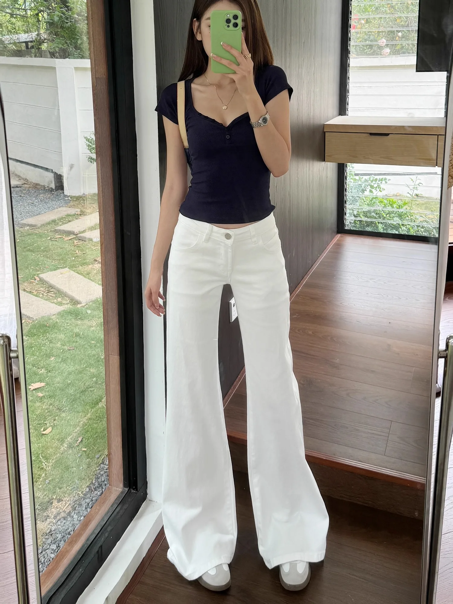 Облегающие джинсы с высокой талией и широкими штанинами, женские повседневные хлопковые эластичные джинсовые брюки-клеш с низкой талией
Облегающие джинсы с высокой талией и широкими штанинами, женские повседневные хлопковые эластичные джинсовые брюки-клеш с низкой талией