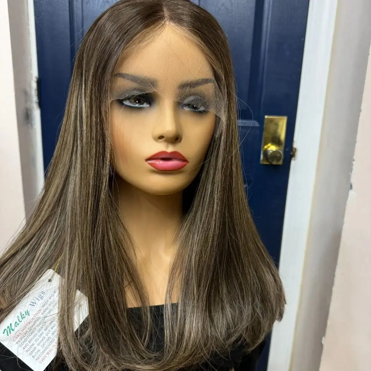 Ombre Blonde Brown HD Synthetic Lace Front Wig Natural Wig Gift For Her Straight Hair Preplucked Realistic Hairline Glueless Wig
Ombre Blonde Brown HD Synthetic Lace Front Wig Natural Wig Gift For Her Straight Hair Preplucked Realistic Hairline Glueless Wig