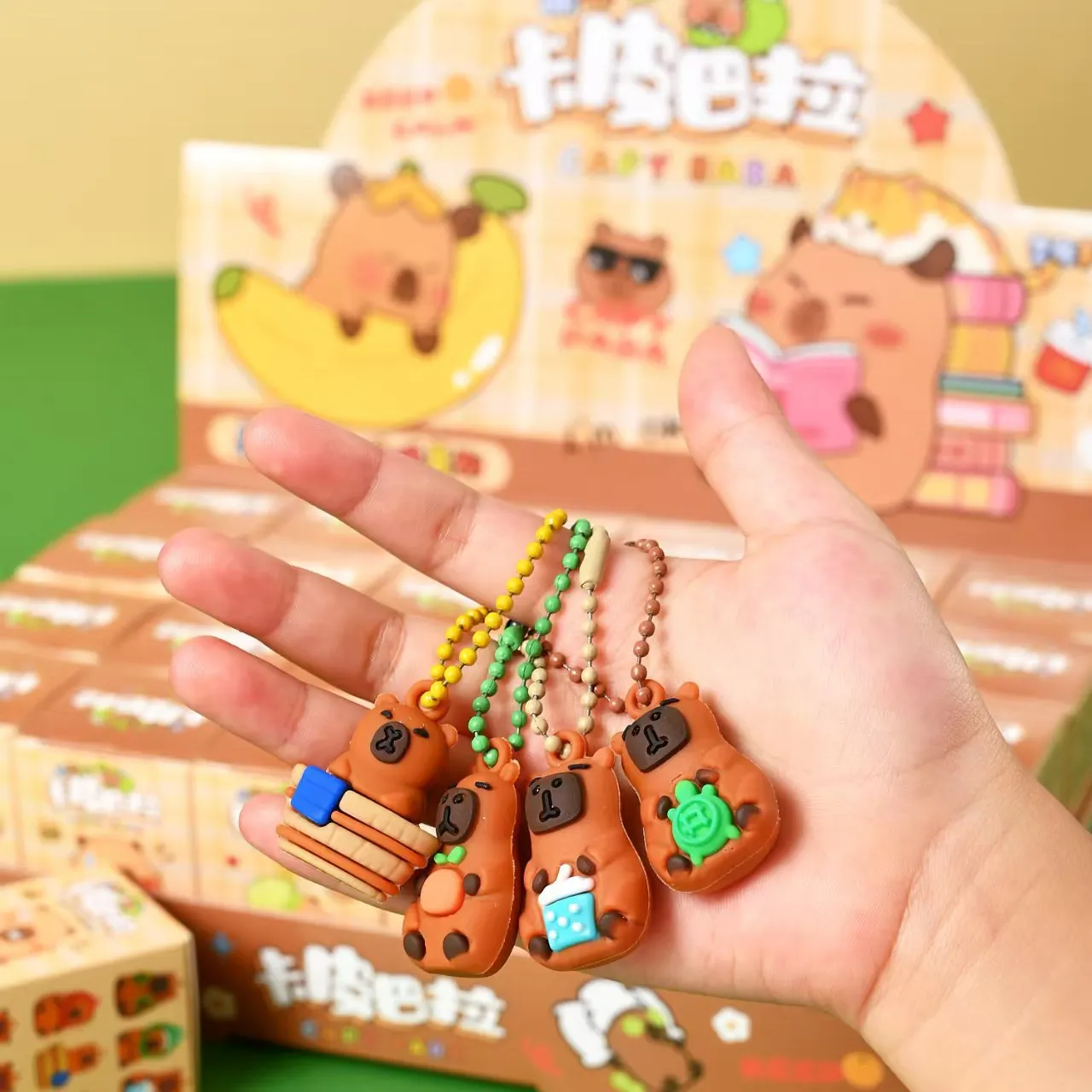 Hot Sale 24pcs Capybara Blind Box Figure Chibi Kawaii Keychain Pendant PVC Toy Gift for School Student Kids
Hot Sale 24pcs Capybara Blind Box Figure Chibi Kawaii Keychain Pendant PVC Toy Gift for School Student Kids