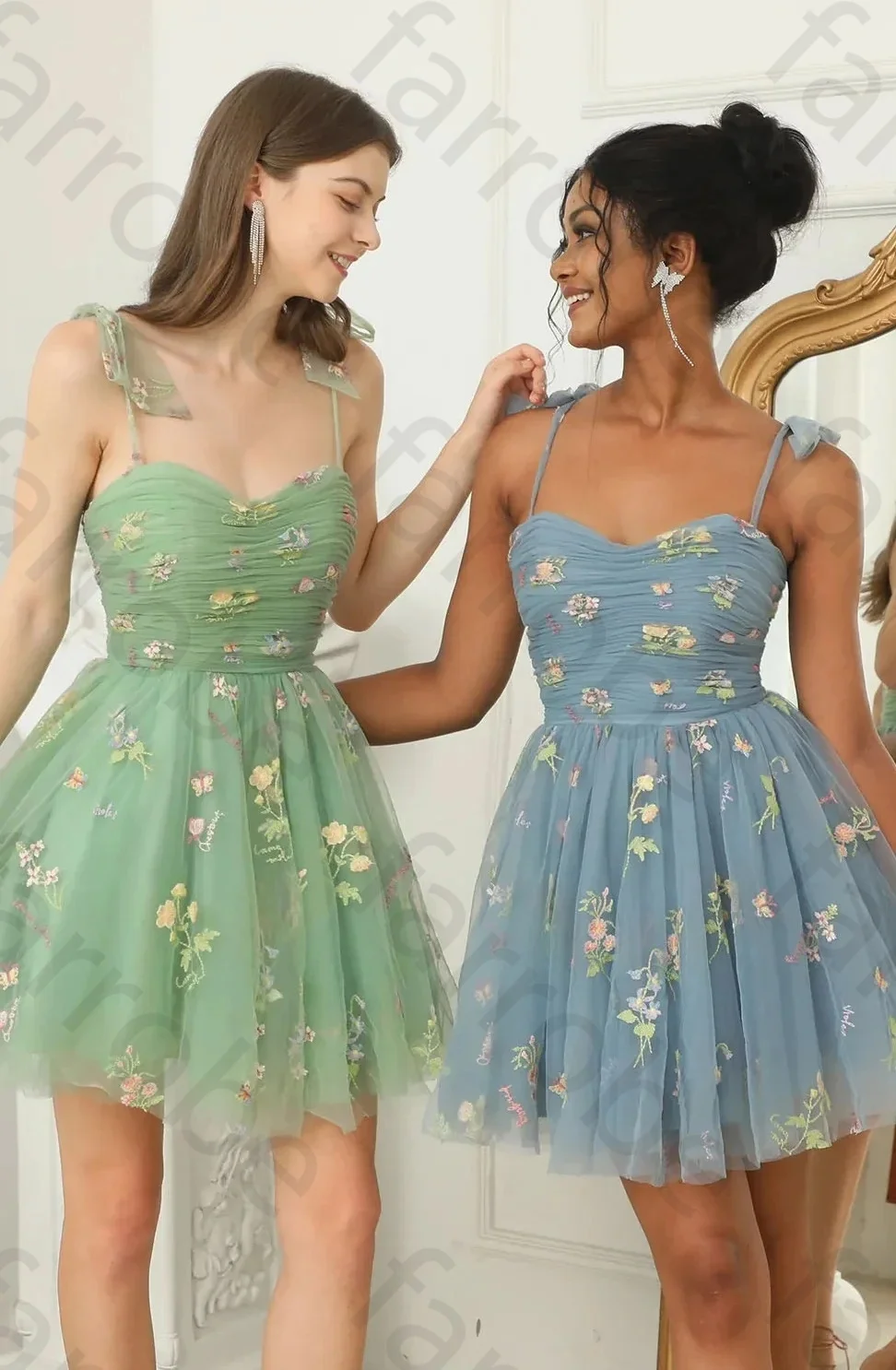 Customized Spaghetti Straps Short Homecoming Dresses Vestidos De Festa Vintage Sweetheart Graduation Formal Prom Party Gowns
Customized Spaghetti Straps Short Homecoming Dresses Vestidos De Festa Vintage Sweetheart Graduation Formal Prom Party Gowns
