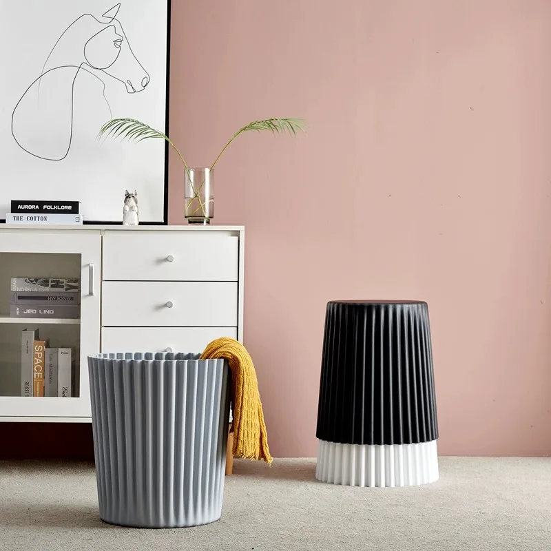 Modern Minimalist Plastic Stool Living Room Bedroom Furniture Low Stool Round Bucket Stackable Colorful Multi-functional Stool 
Modern Minimalist Plastic Stool Living Room Bedroom Furniture Low Stool Round Bucket Stackable Colorful Multi-functional Stool