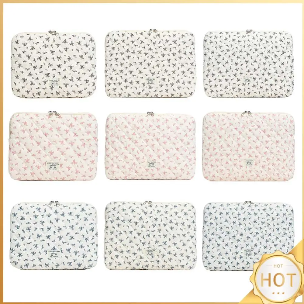 Maple Leaf Soft Pad Tablet Bag Embroidery Puffy Protective Case Shockproof Cute Quilted Laptop Sleeve Computer Storage Bag
Maple Leaf Soft Pad Tablet Bag Embroidery Puffy Protective Case Shockproof Cute Quilted Laptop Sleeve Computer Storage Bag