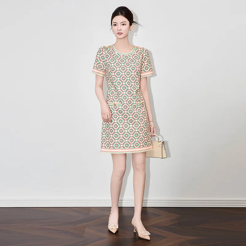 2504604 -Shenzhen Nanyou High-Quality Women's Summer New Fashion Printed Button Pocket Embellished Slimming Dress
2504604 -Shenzhen Nanyou High-Quality Women's Summer New Fashion Printed Button Pocket Embellished Slimming Dress