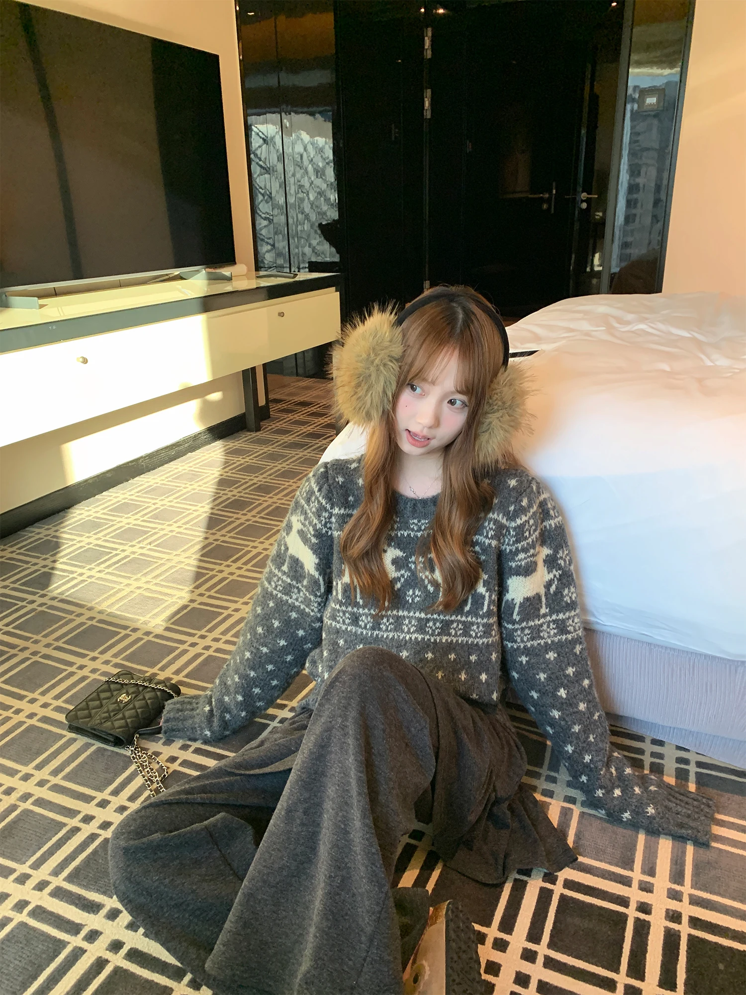 Вязаный свитер с узором «Олень Нара» для женщин, свободный крой, длинный рукав, круглый вырез, модный пуловер для кампуса, повседневной носки и свиданий
Вязаный свитер с узором «Олень Нара» для женщин, свободный крой, длинный рукав, круглый вырез, модный пуловер для кампуса, повседневной носки и свиданий