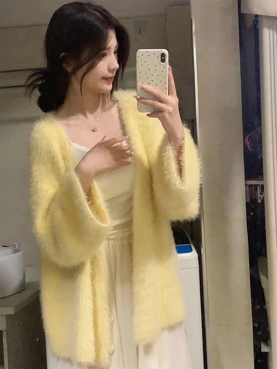 Soft Yellow Knitted Open Cardigan Sweater Women's Loose Comfortable Vintage Autumn Winter New Style Commute round Neck Button up
Soft Yellow Knitted Open Cardigan Sweater Women's Loose Comfortable Vintage Autumn Winter New Style Commute round Neck Button up