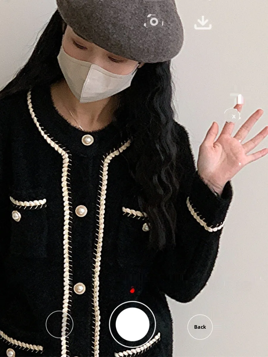 Длинный вязаный кардиган из хлопка с пуговицами из белого жемчуга, в стиле французского шика, для женщин, зимнее пальто
Длинный вязаный кардиган из хлопка с пуговицами из белого жемчуга, в стиле французского шика, для женщин, зимнее пальто