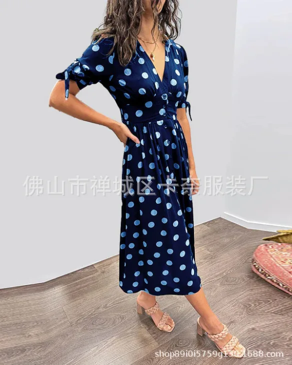 2025 European and American New Spring and Summer Deep V Polka Dot Short-sleeved Waist and Thin Dress
2025 European and American New Spring and Summer Deep V Polka Dot Short-sleeved Waist and Thin Dress