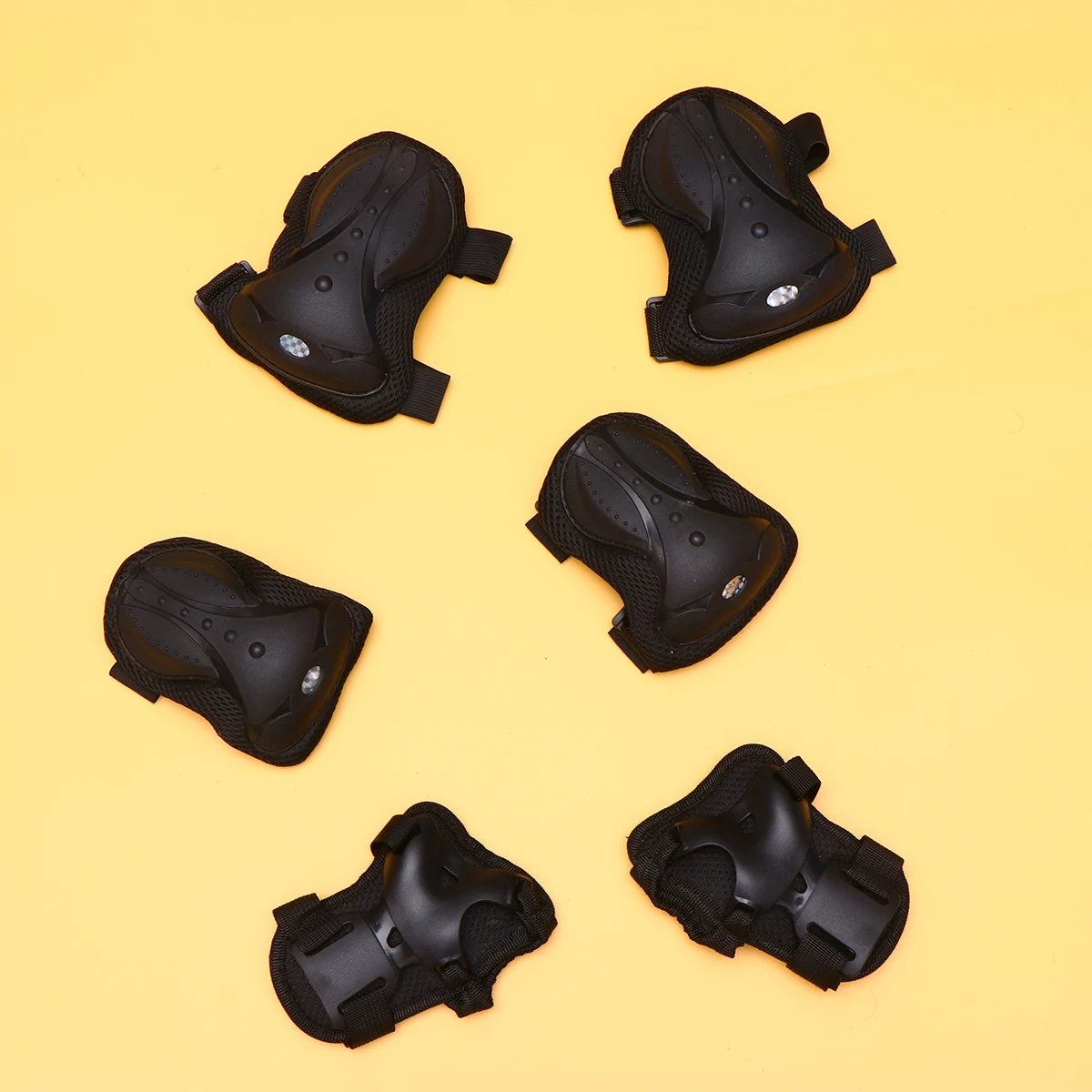 Knee Pad Protector for Skateboard Sports Black Color Men Women Durable Material Impact Resistance Skating Accessories Knee Brace
Knee Pad Protector for Skateboard Sports Black Color Men Women Durable Material Impact Resistance Skating Accessories Knee Brace