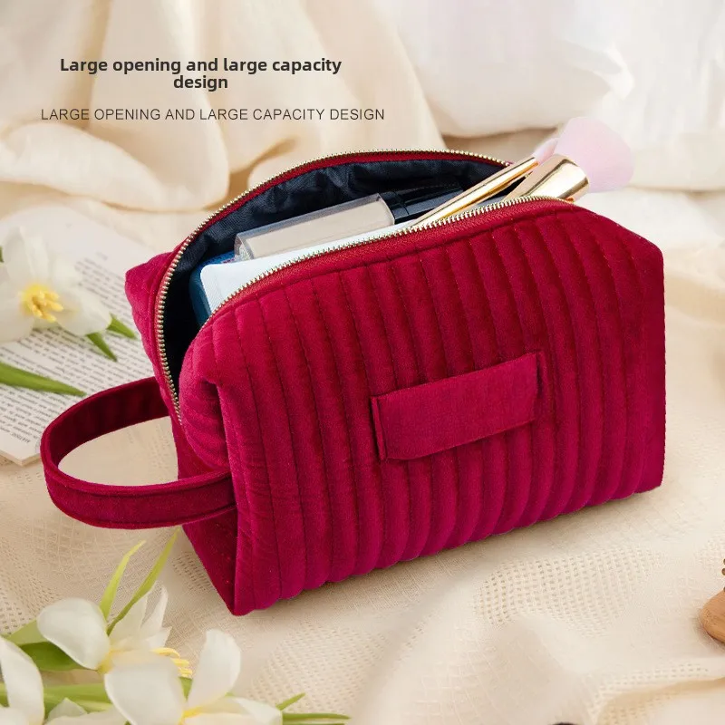 Velvet Makeup Bag Large Capacity, Travel Cosmetic Organizer, Luxury Soft Toiletry Pouch for Women, Stylish & Portable
Velvet Makeup Bag Large Capacity, Travel Cosmetic Organizer, Luxury Soft Toiletry Pouch for Women, Stylish & Portable