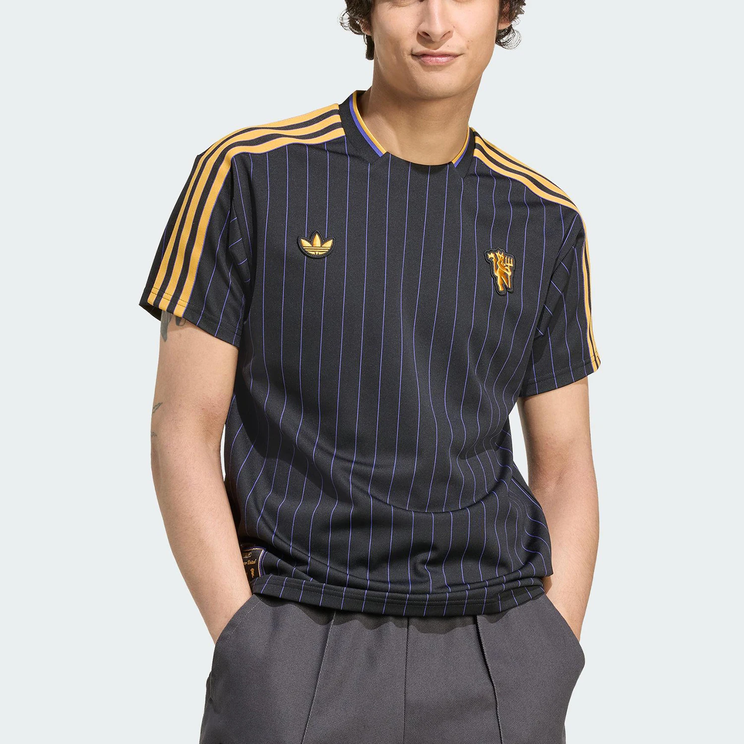 Футболка с коротким рукавом Adidas Authentic Summer Trefoil для мужчин и женщин JN2818
Футболка с коротким рукавом Adidas Authentic Summer Trefoil для мужчин и женщин JN2818